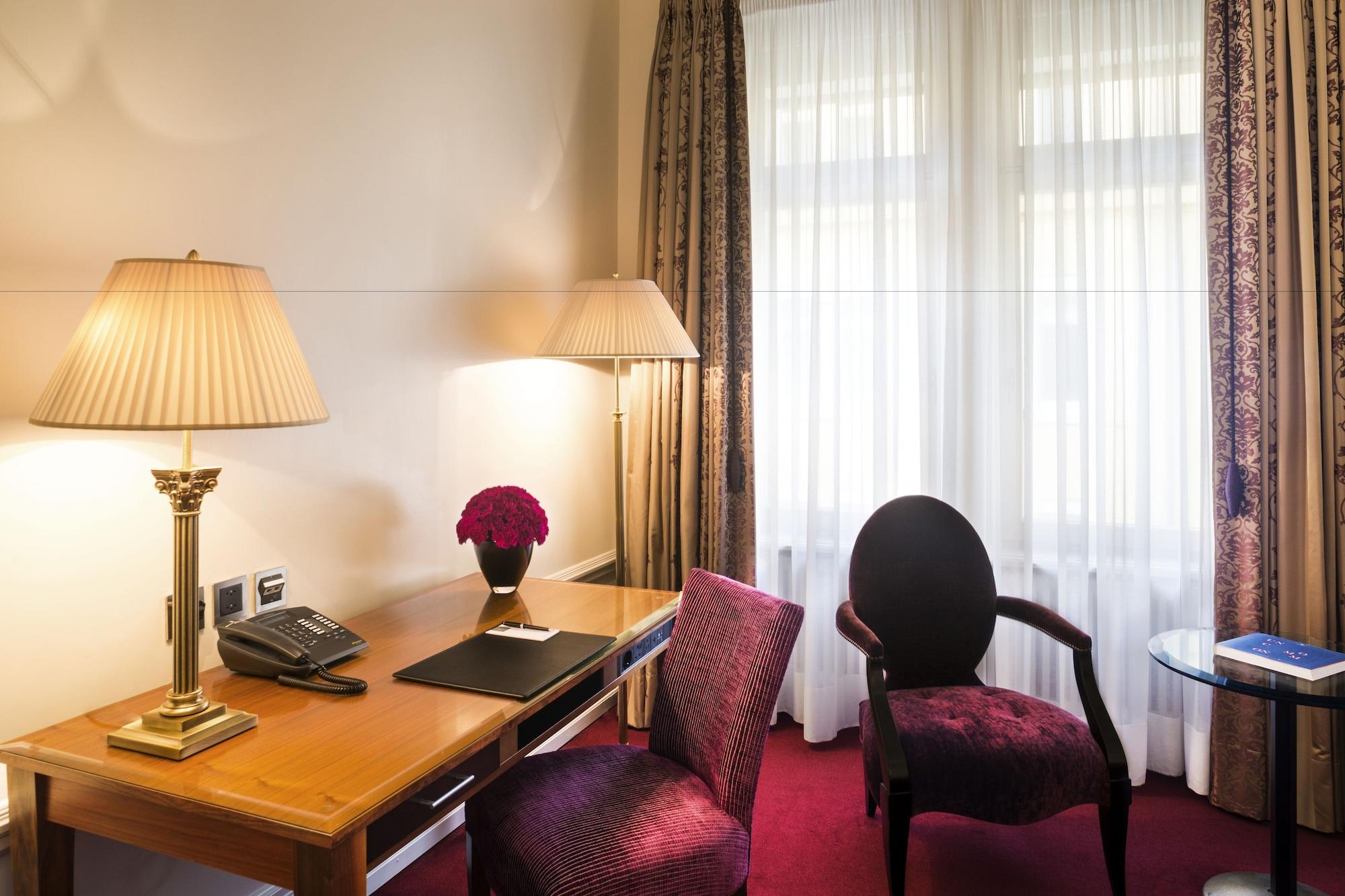 Hotel Bellevue Palace Berno Zewnętrze zdjęcie